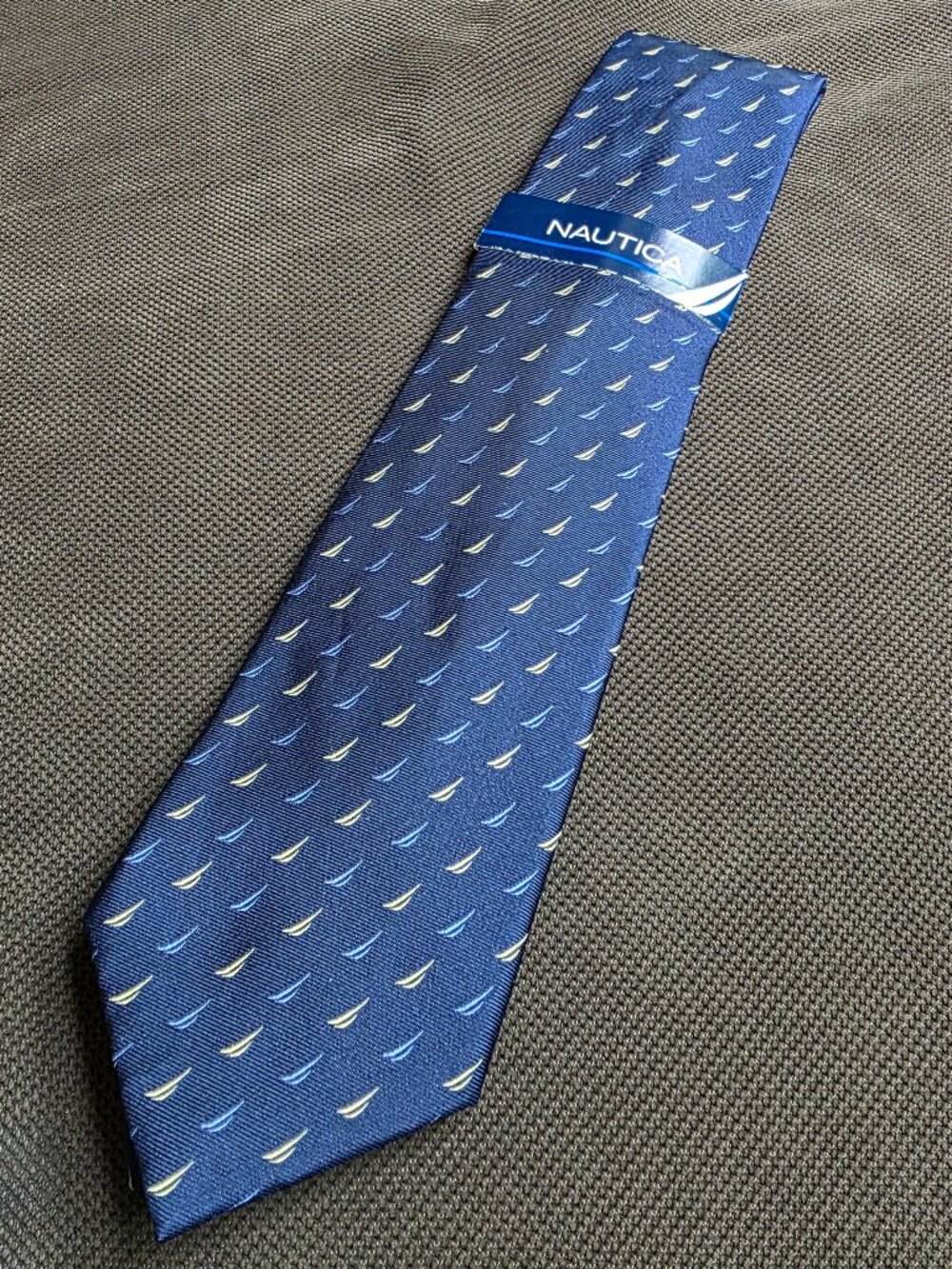 NWT Nautica 100% Silk Sailboat Print Tie